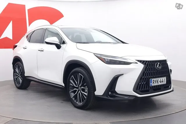 Lexus NX 450h+ AWD Luxury Image 7