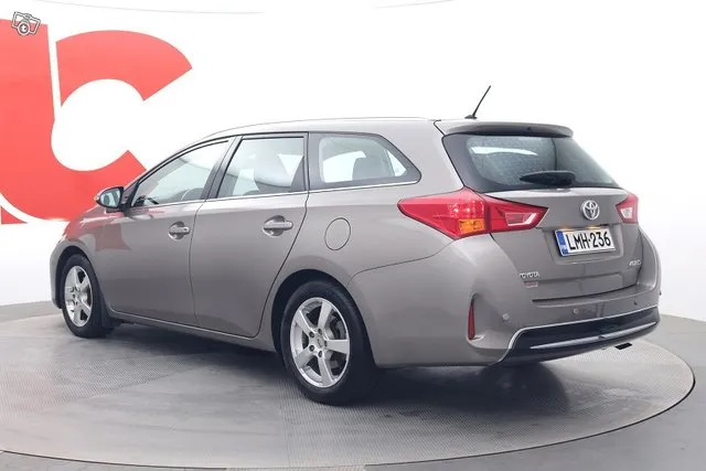 Toyota Auris Touring Sports 1,6 Valvematic Premium Multidriv Image 3