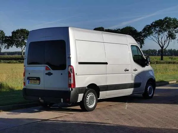 Renault Master 2.3 DCI 165 L2H2 Image 3