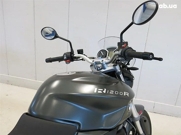 BMW R Image 4